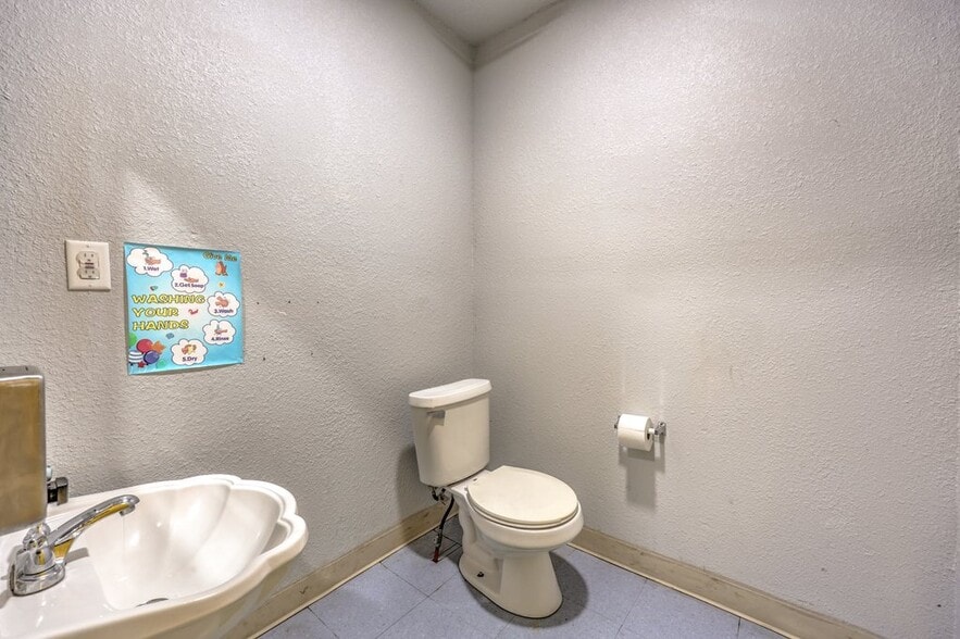More Photos Of 3710 S Sandhill Rd, Las Vegas Daycare Center For Sale
