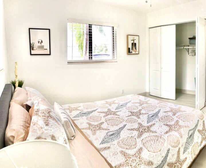 More Photos Of 2638 Lake Dr, Riviera Beach Apartments For Sale