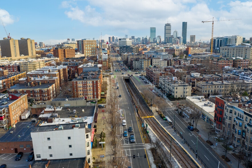 More Photos Of 1004-1016 Beacon St, Brookline Restaurant For Lease