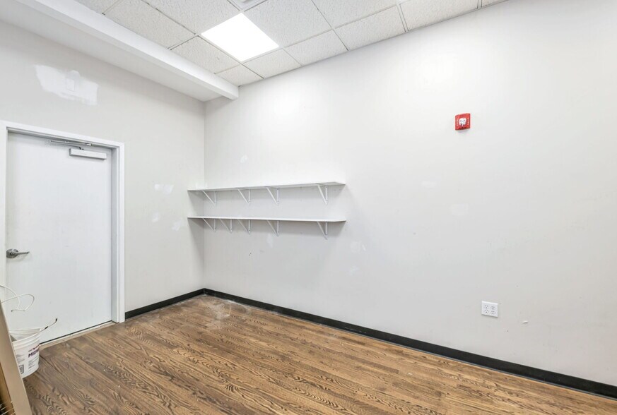 More Photos Of 146 Westwood Ave, Westwood Storefront For Lease