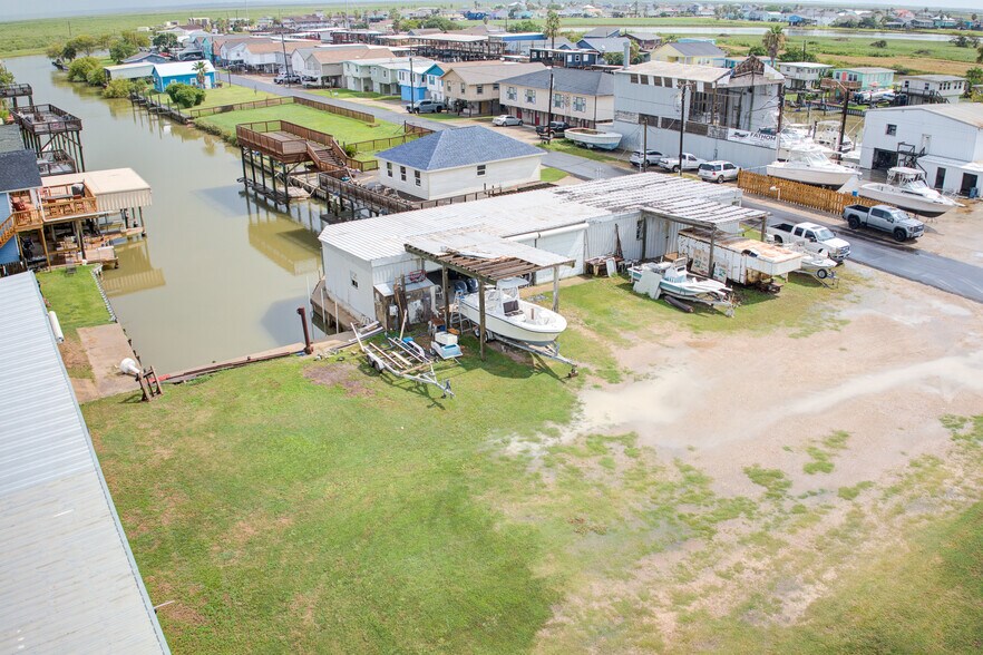 More Photos Of 205 Marine Way, Freeport Self Storage For Sale