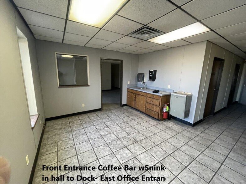 More Photos Of 325 Frontier Dr, Oklahoma City Truck Terminal For Lease
