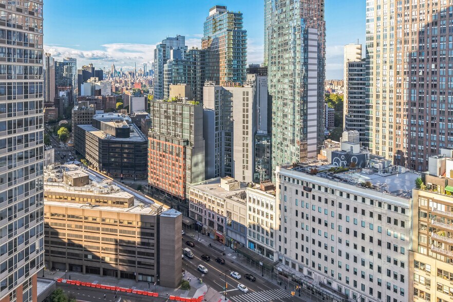 More Photos Of 21 Flatbush Ave, Brooklyn Office For Lease