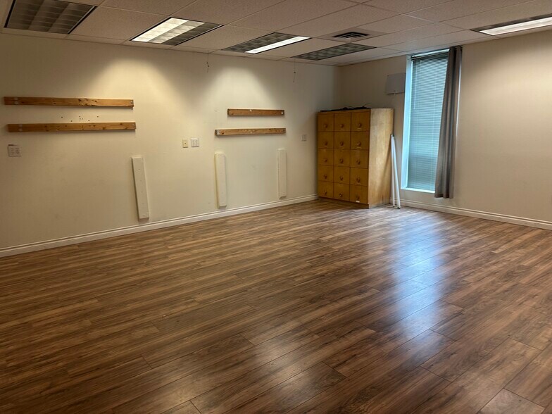 More Photos Of 918 W Canal Dr, Kennewick Industrial For Sale