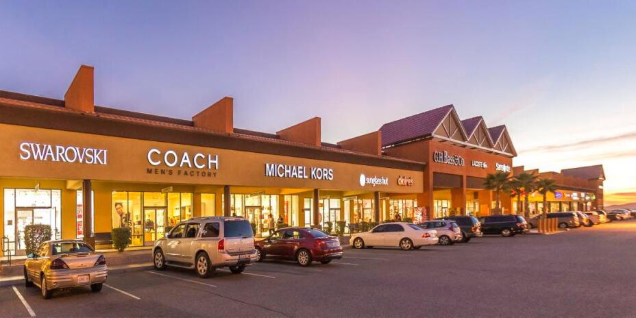 More Photos Of Tanger, Barstow Land For Lease