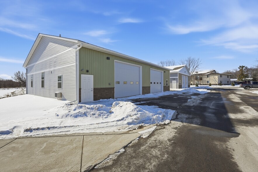 More Photos Of 6580 Lake Rd, Windsor Warehouse For Sale
