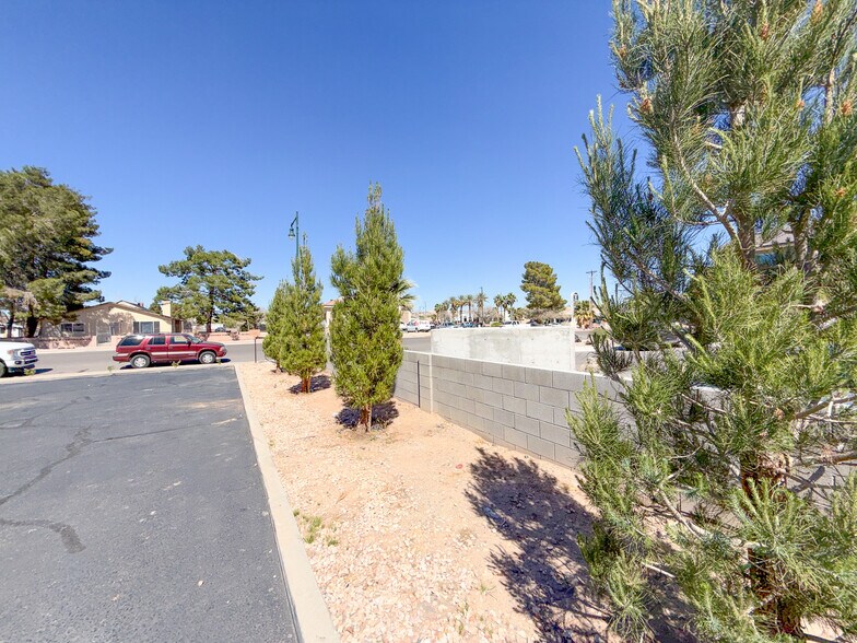 More Photos Of 126 E 1st North St, Mesquite Multifamily For Sale