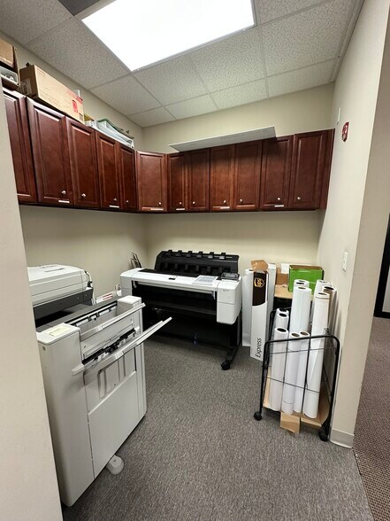 More Photos Of 4371 US Highway 17, Orange Park Office For Lease