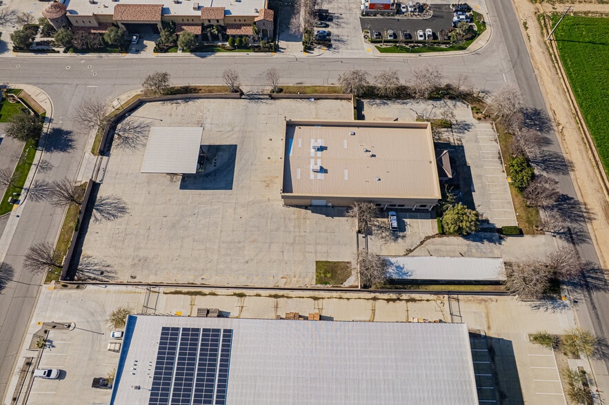 More Photos Of 34933 Imperial Ave, Bakersfield Industrial For Lease