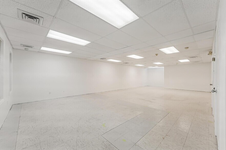 More Photos Of 297-299 Herndon Pky, Herndon Medical For Lease