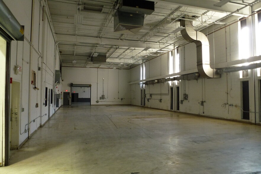 More Photos Of 2 International Blvd, Brewster Village Manufacturing For Sale
