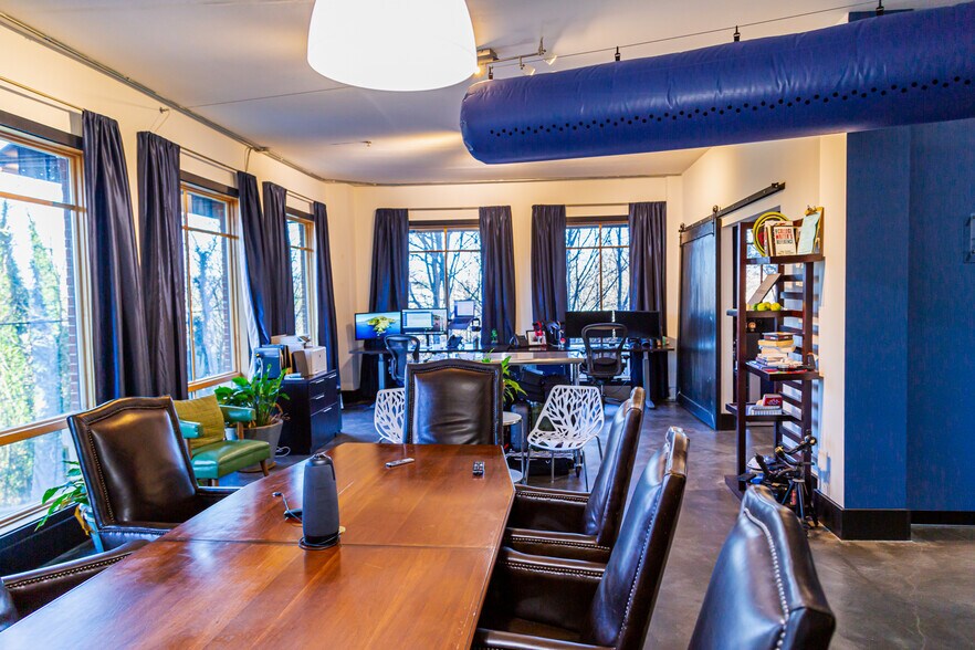 More Photos Of 319 Atlanta St, Marietta Office For Sale