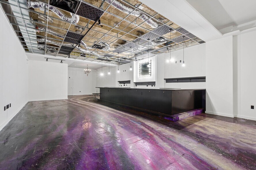 More Photos Of 2853 Steinway St, Astoria Restaurant For Lease