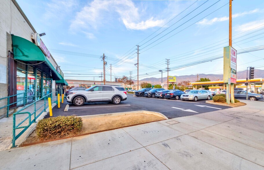 More Photos Of 401-407 N Victory Blvd, Burbank General Retail For Sale