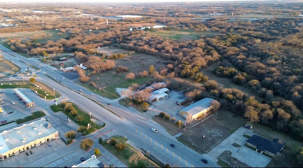 More Photos Of 2020 Fort Worth Hwy, Weatherford Freestanding For Sale