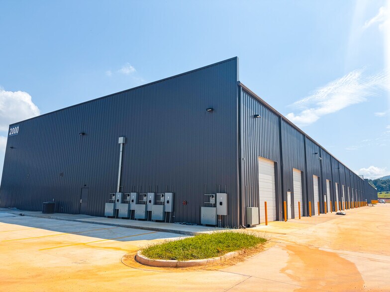 More Photos Of 2000 Bob Wade NW ln, Huntsville Industrial For Lease