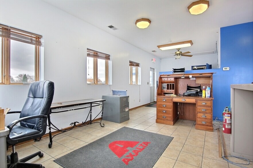 More Photos Of 19560 Burnham Ave, Lynwood Auto Repair For Sale