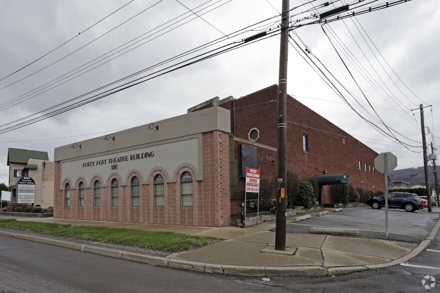 Primary Photo Of 920 Wyoming Ave, Forty Fort Medical For Lease