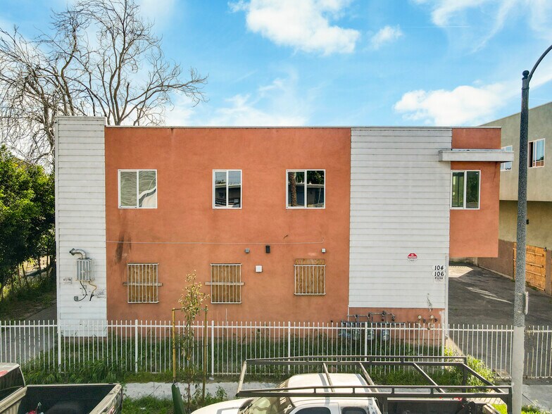 More Photos Of 6500 S Main St, Los Angeles Apartments For Sale