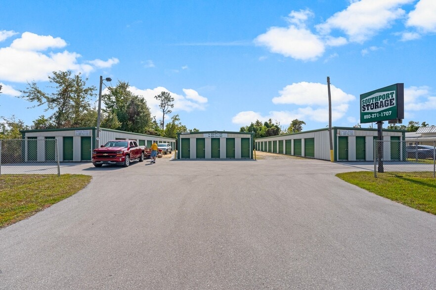 More Photos Of 2136 Cr-2321, Panama City Self Storage For Sale