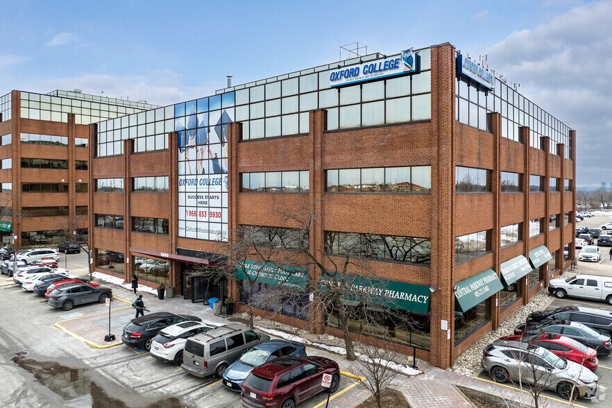 More Photos Of 1270 Central Pky, Mississauga Unknown For Lease