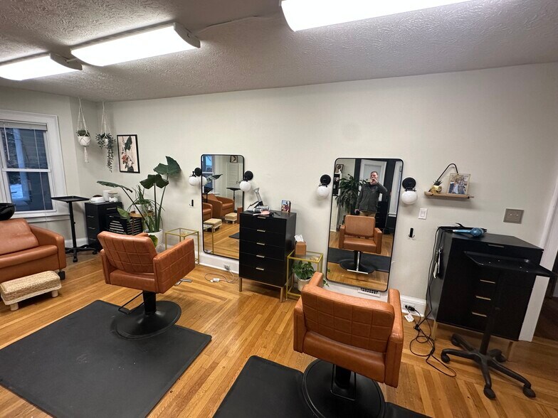 More Photos Of 224 Whiting Ln, West Hartford Office For Lease