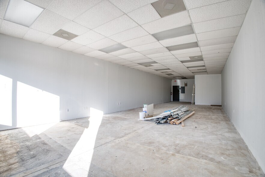 More Photos Of 860 Heckle Blvd, Rock Hill Unknown For Lease