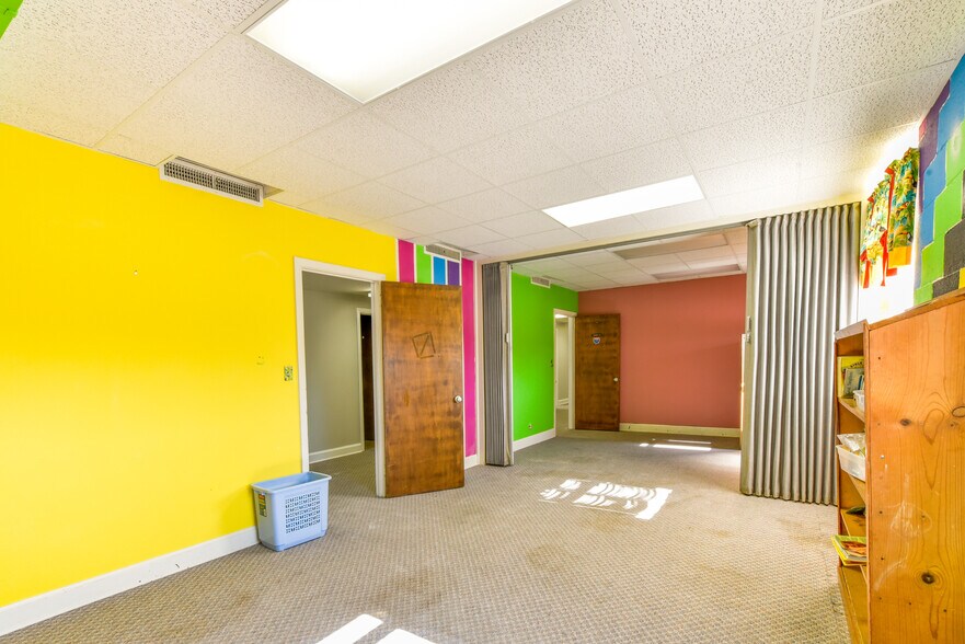 More Photos Of 3901 Raeford Rd, Fayetteville Religious Facility For Lease