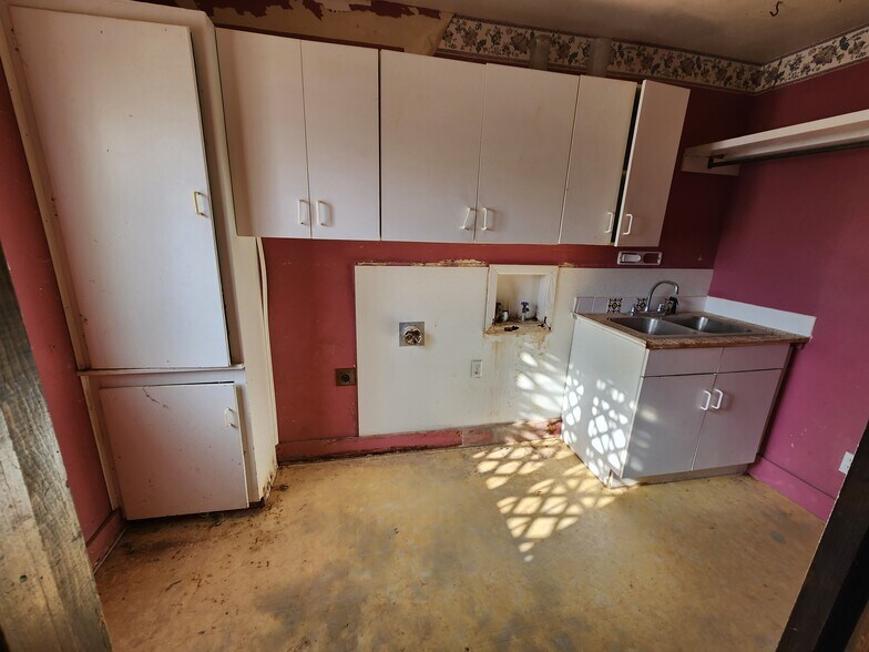 More Photos Of 1601 N County Road 1110, Midland Land For Sale