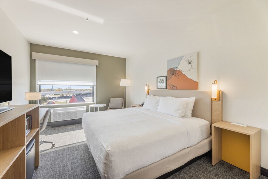 More Photos Of 5356 Roan Rd, Garland Hotel For Sale