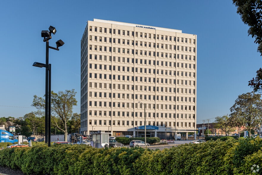 More Photos Of 4660 Kenmore Ave, Alexandria Office For Sale