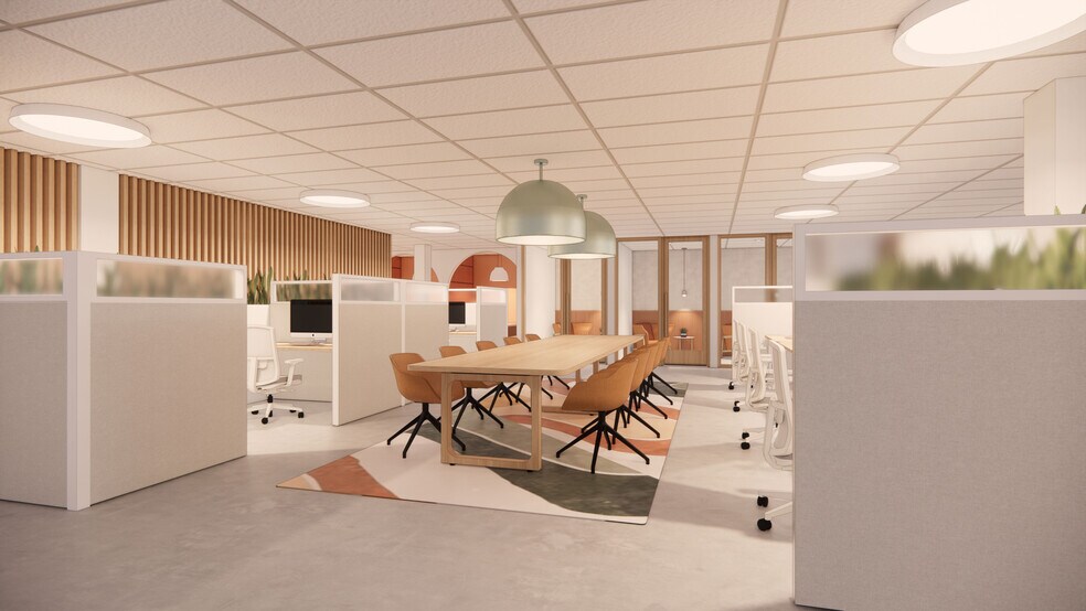 More Photos Of 1680-1690 Woodward Dr, Ottawa Office For Lease