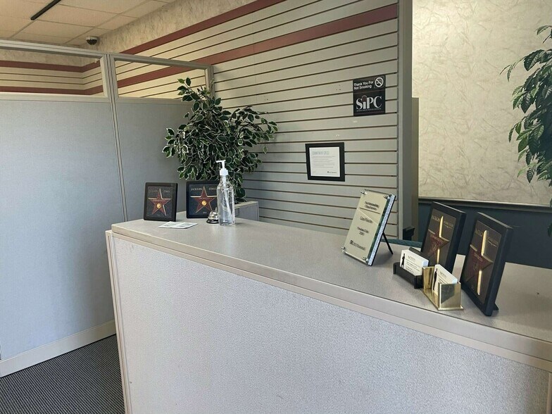 More Photos Of 1205 Boston Rd, Springfield Office For Sale