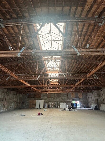 More Photos Of 3640 W Armitage Ave, Chicago Storefront For Lease