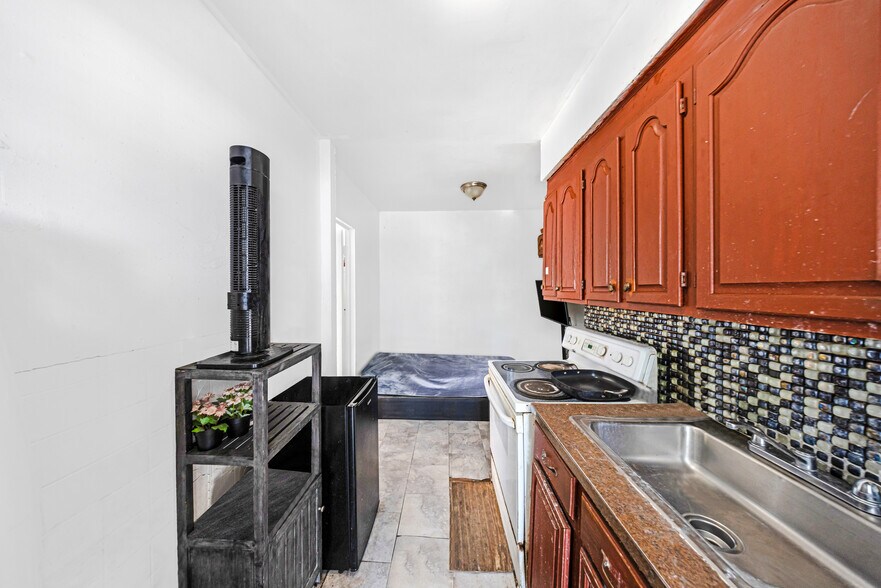 More Photos Of 1465 SW 4th St, Miami Apartments For Sale