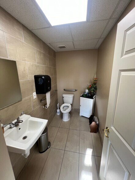 More Photos Of 43 South Ave, Fanwood Storefront Retail Office For Sale