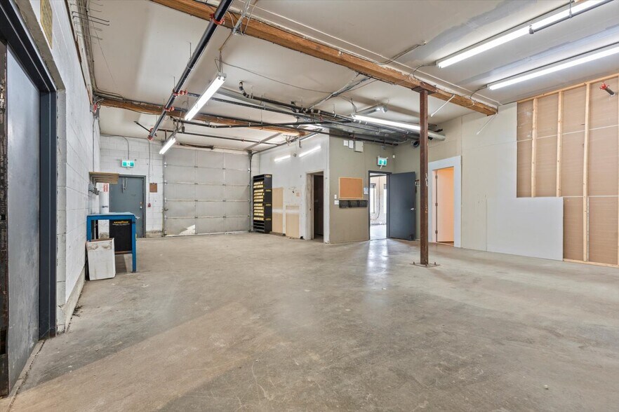 More Photos Of 44755 Yale Rd, Chilliwack Warehouse For Sale