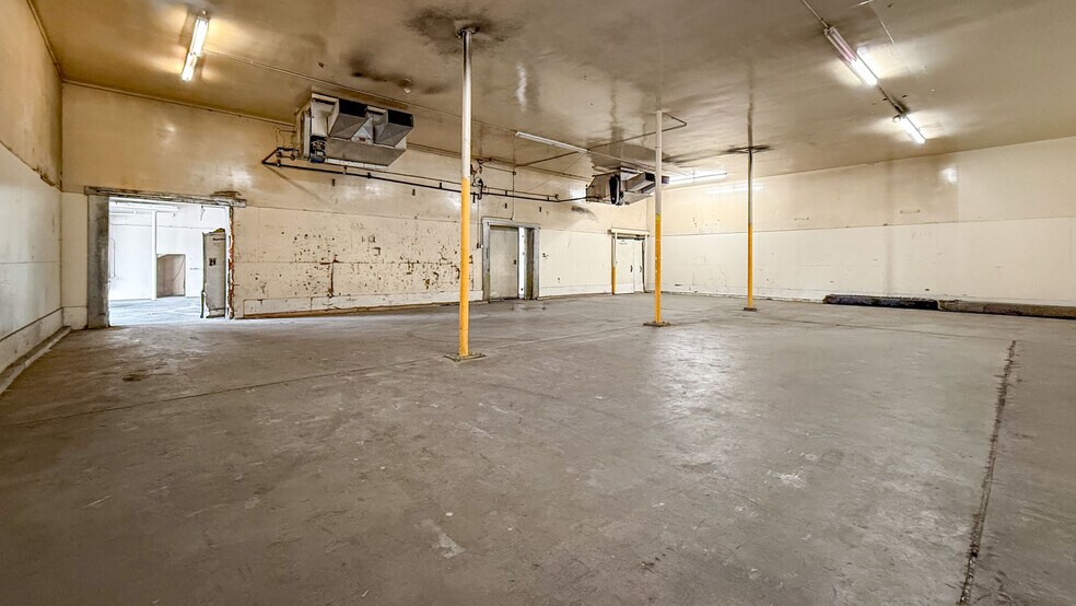 More Photos Of 441 Victoria St W, Kamloops Industrial For Lease