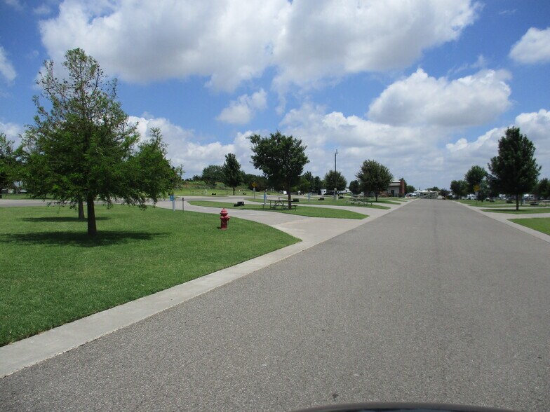 More Photos Of 1038 Airport Rd, Weatherford Manufactured Housing Mobile Home Park For Sale