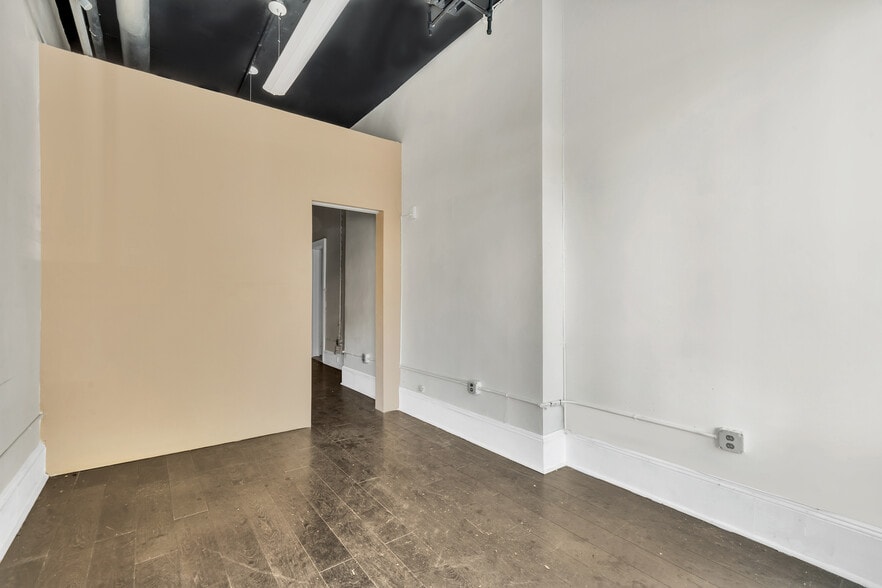 More Photos Of 26-80 30th St, Astoria Apartments For Lease