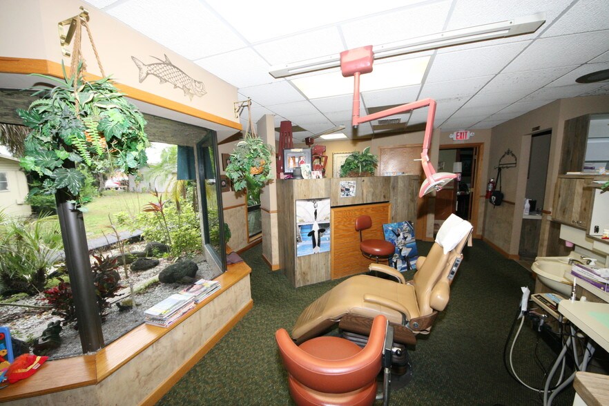 More Photos Of 6430 Madison St, New Port Richey Medical For Sale