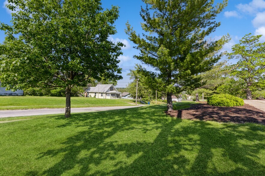 More Photos Of 1203 & 1221 4th Street, Des Moines Land For Sale