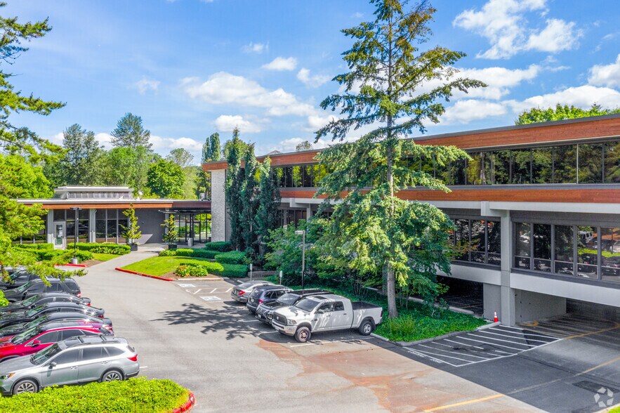 More Photos Of 11201 Se 8th St, Bellevue Office For Lease