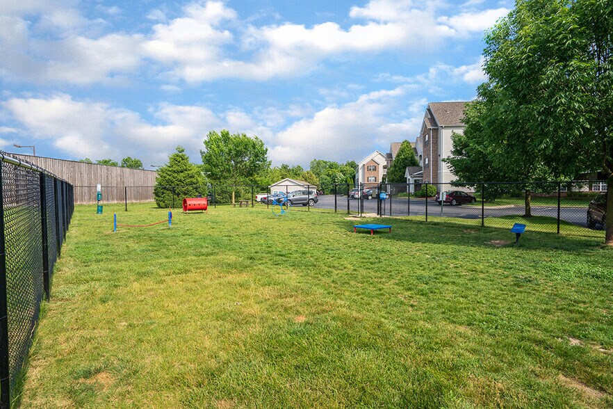 More Photos Of 1200 Greenfield Pl, O'Fallon Apartments For Sale