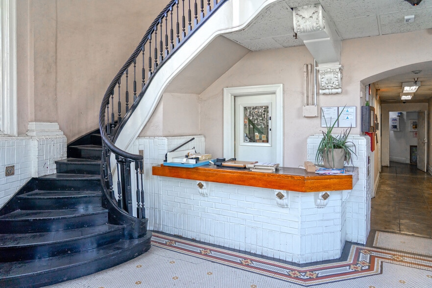 More Photos Of 216 S Alameda St, Los Angeles Warehouse For Sale