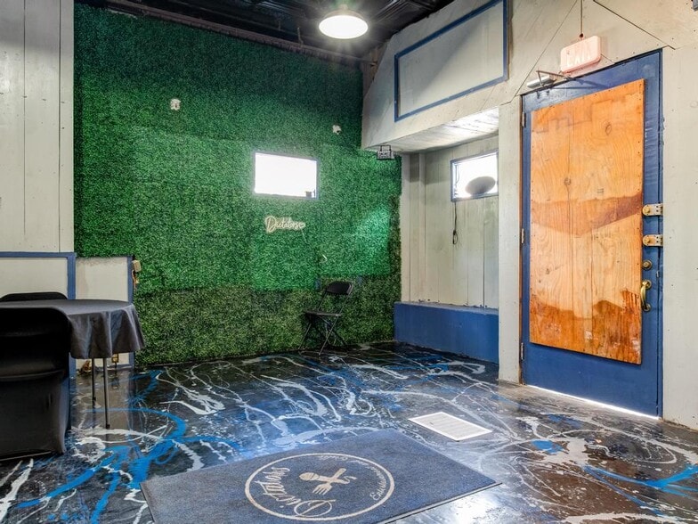 More Photos Of 800 Franklin Ave, Aliquippa Restaurant For Sale