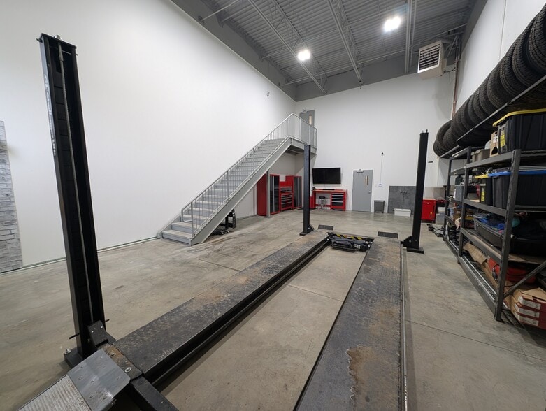 More Photos Of 17210-17318 106th Ave, Edmonton Manufacturing For Sale