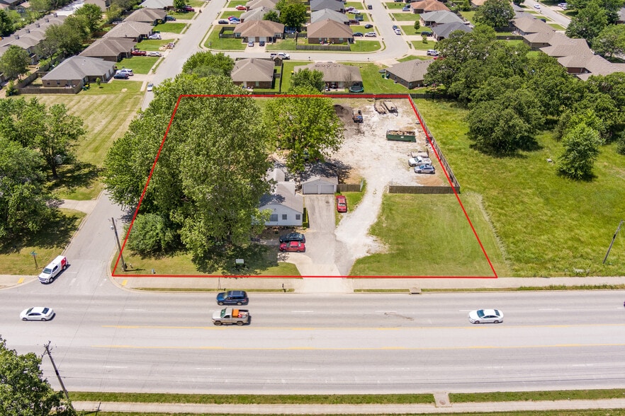 More Photos Of 1380 Butterfield Coach Rd, Springdale Office Residential For Sale