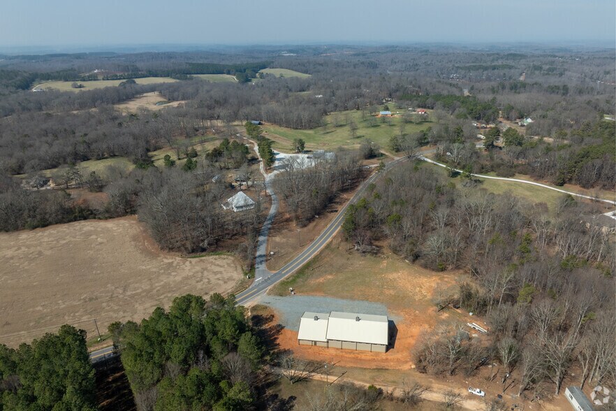 More Photos Of 2224 Gumlog Rd, Lavonia Light Manufacturing For Sale