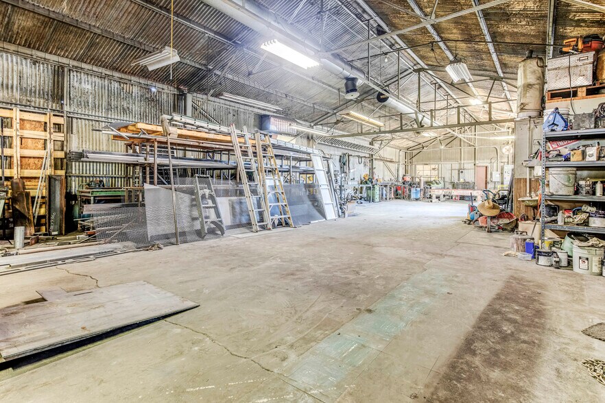 More Photos Of 5005 E Slauson Ave, Vernon Warehouse For Sale